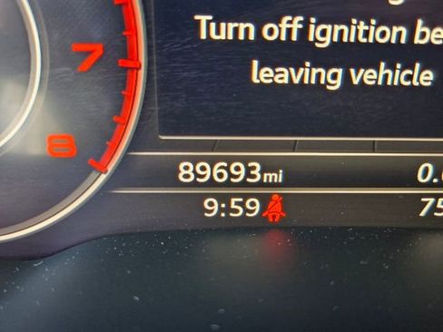 Used 2017 Audi Q7 3.0T Prestige image 32