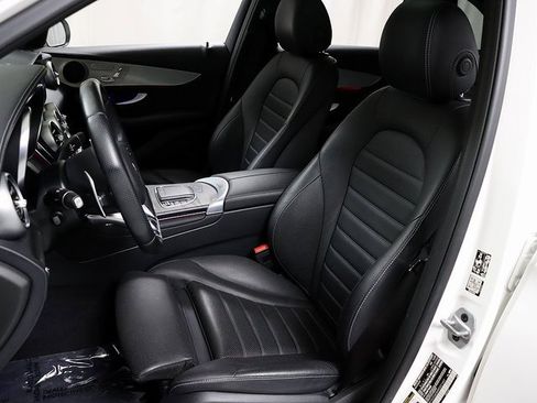 Certified 2022 Mercedes-Benz GLC 43 AMG 4MATIC image 12