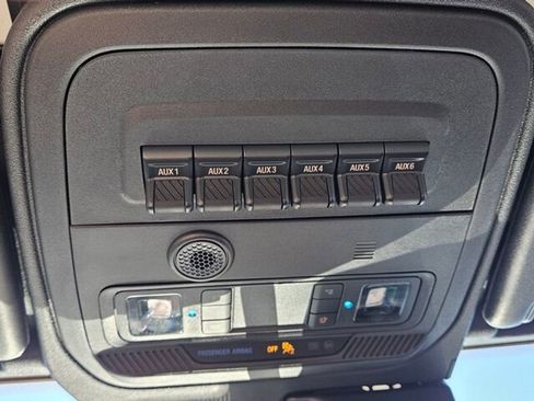 Used 2024 Ford Bronco Black Diamond image 22