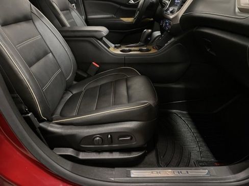 Used 2017 GMC Acadia Denali w/ Technology Package image 90