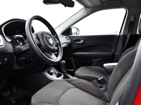 Used 2018 Jeep Compass Sport AWD/4WD image 17