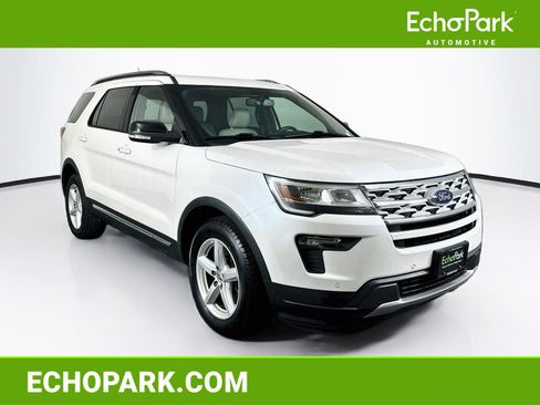 Used 2018 Ford Explorer XLT w/ Equipment Group 202A FWD image 1