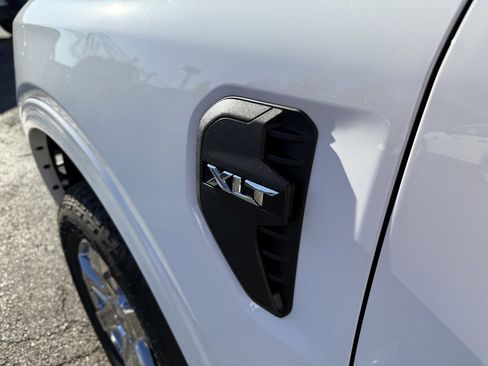 New 2025 Ford Ranger XLT w/ Equipment Group 301A High image 9