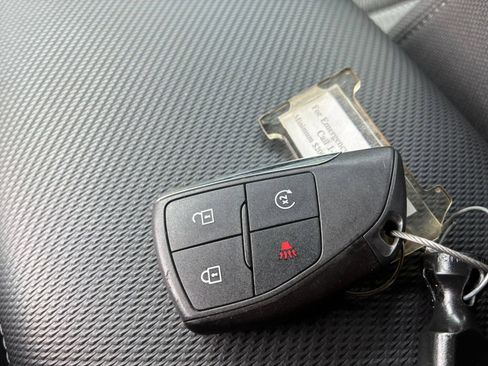Used 2025 Chevrolet Equinox LT FWD image 22