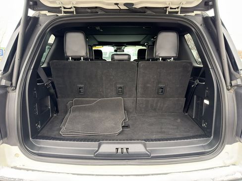 Used 2021 Ford Expedition Limited image 17