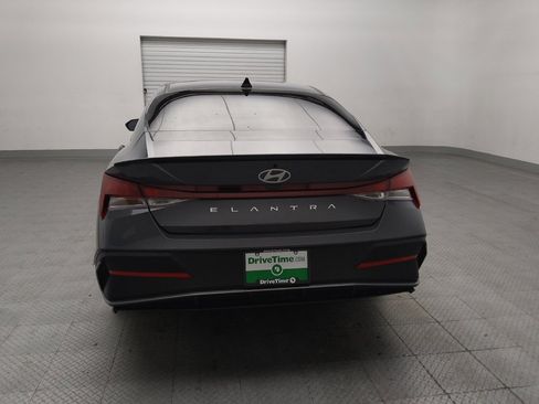 Used 2025 Hyundai Elantra Sport FWD image 6