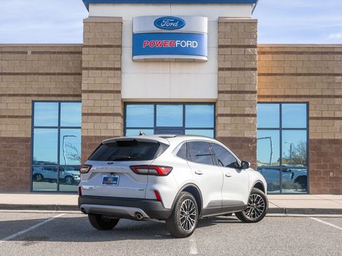 New 2026 Ford Escape SE image 6