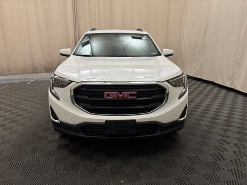 Used 2019 GMC Terrain SLE w/ Driver Convenience Package FWD image 2