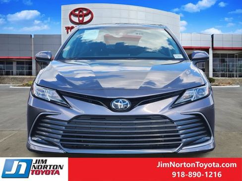 Used 2024 Toyota Camry LE FWD image 2