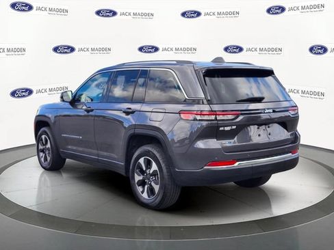Used 2023 Jeep Grand Cherokee 4WD 4xe image 3