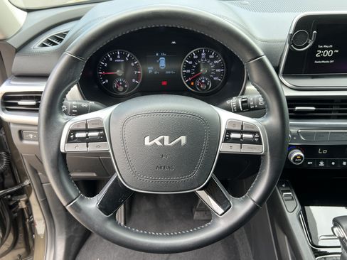 Used 2022 Kia Telluride S FWD image 18