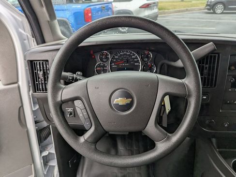 Used 2024 Chevrolet Express 2500 Work Van w/ Driver Convenience Package image 20