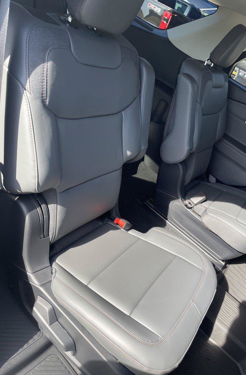 New 2026 Ford Explorer Active w/ Active Comfort Package RWD image 29