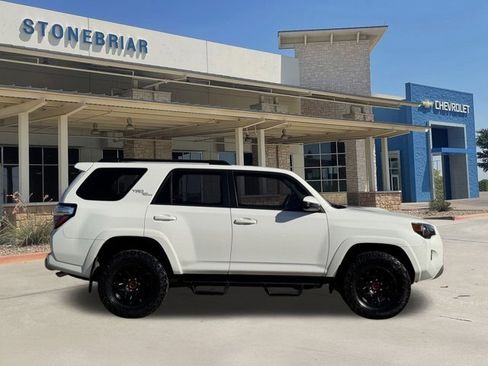 Used 2022 Toyota 4Runner TRD Off-Road image 4