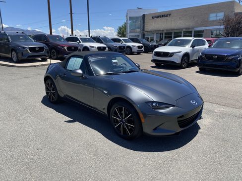 Certified 2025 MAZDA MX-5 Miata Grand Touring RWD image 39