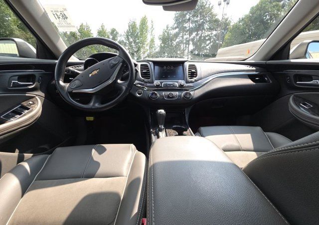 Used 2015 Chevrolet Impala LT FWD image 7