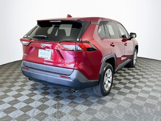 Certified 2024 Toyota RAV4 LE FWD image 9