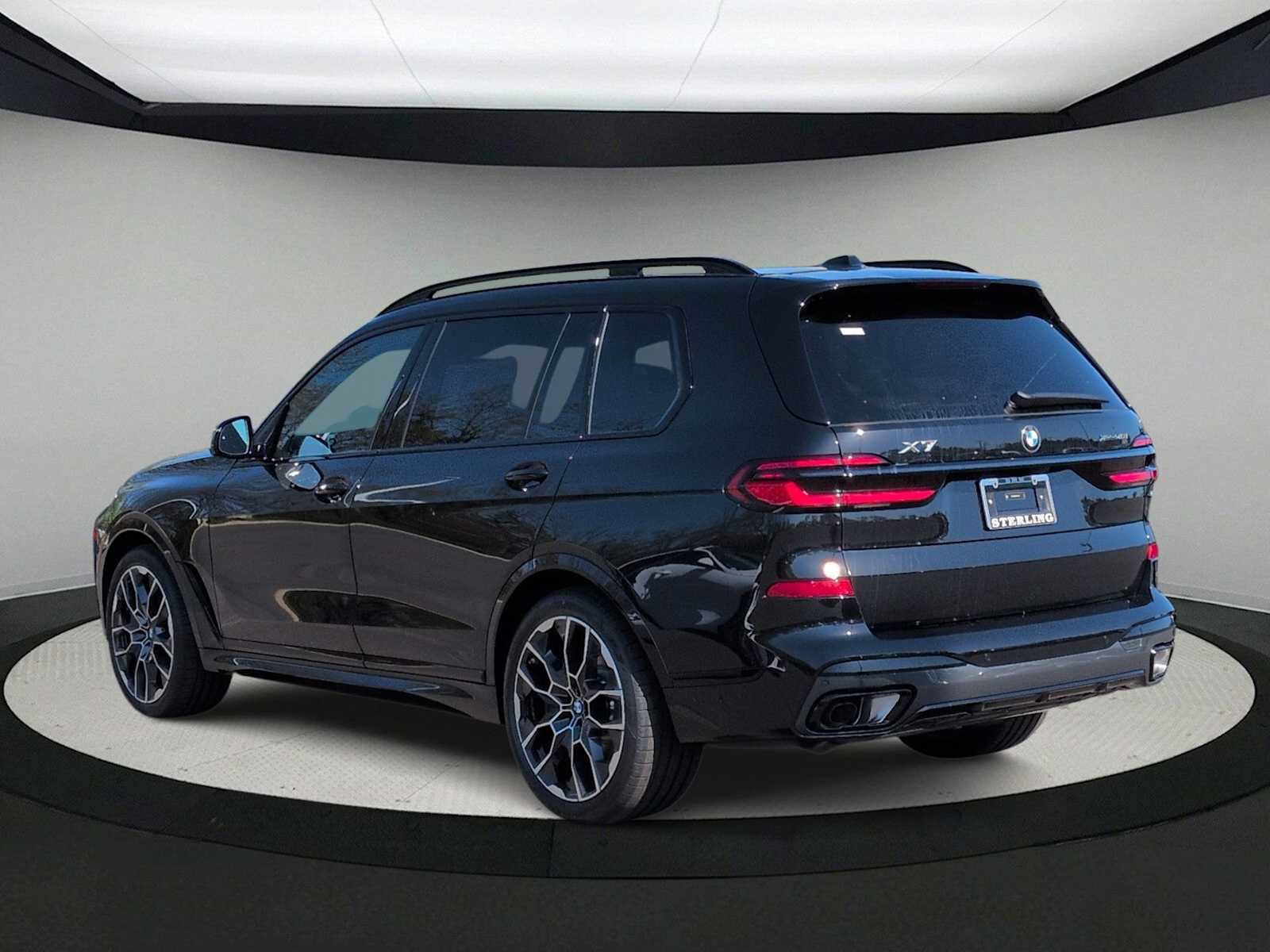 Used 2027 BMW X7 xDrive40i w/ Executive Package AWD/4WD image 6