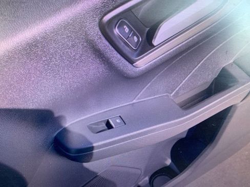 Used 2022 Ford Escape Titanium image 6