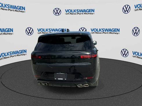 Used 2025 Land Rover Range Rover Sport Dynamic SE AWD/4WD image 7