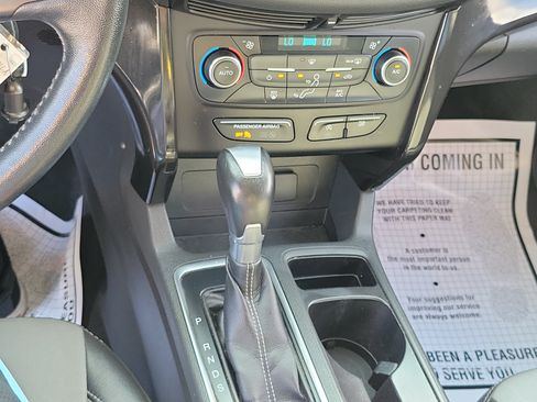 Used 2017 Ford Escape SE w/ SE Sport Appearance Package FWD image 15