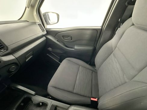 Used 2022 Nissan Frontier S RWD image 11