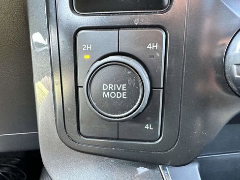 Used 2022 Ford F150 XLT w/ Equipment Group 302A High image 26