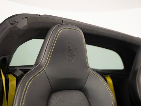 Certified 2022 Porsche 911 Targa 4 GTS image 39