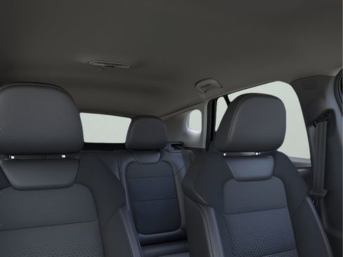 New 2026 Chevrolet Trax LT FWD image 18