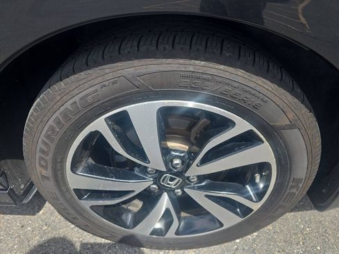 Used 2018 Honda Odyssey Elite image 33