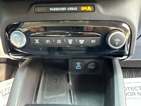 Used 2023 Ford Escape Platinum AWD/4WD image 19