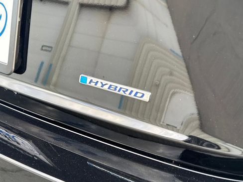 Certified 2025 Honda Civic Sport Touring image 10