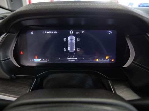 Used 2023 Jeep Grand Cherokee Limited w/ Luxury Tech Group II image 21