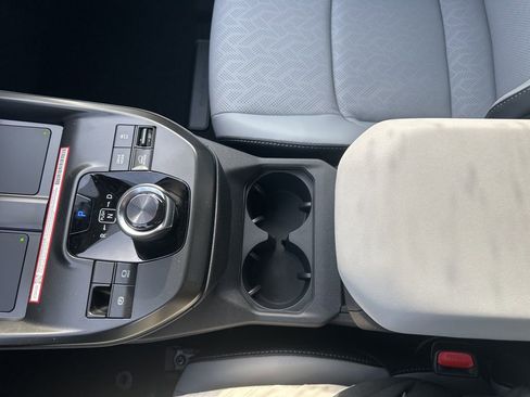 New 2026 Subaru Solterra AWD/4WD image 19