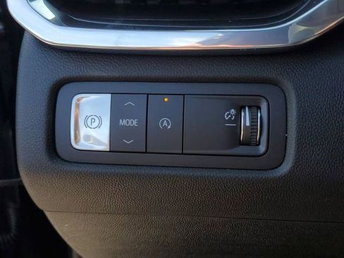 New 2026 GMC Acadia Elevation image 29