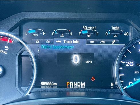 Used 2022 Ford F250 Lariat w/ Lariat Value Package image 13