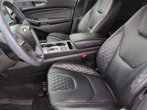 Used 2024 Ford Edge Titanium AWD/4WD image 17