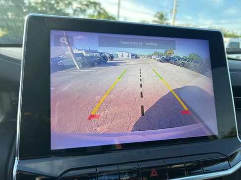 Certified 2023 Jeep Compass Altitude w/ Convenience Group image 14