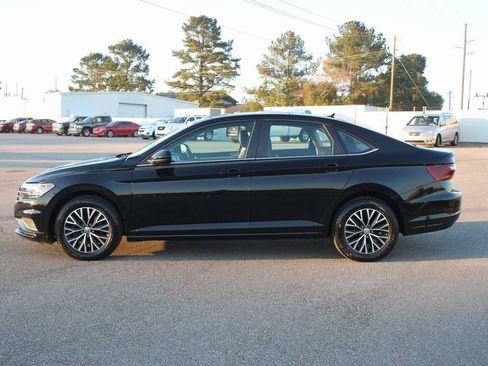 Used 2019 Volkswagen Jetta SE image 5