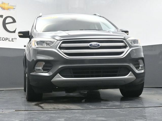 Used 2017 Ford Escape Titanium FWD image 3