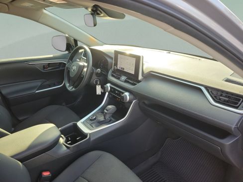 Certified 2023 Toyota RAV4 LE AWD/4WD image 27