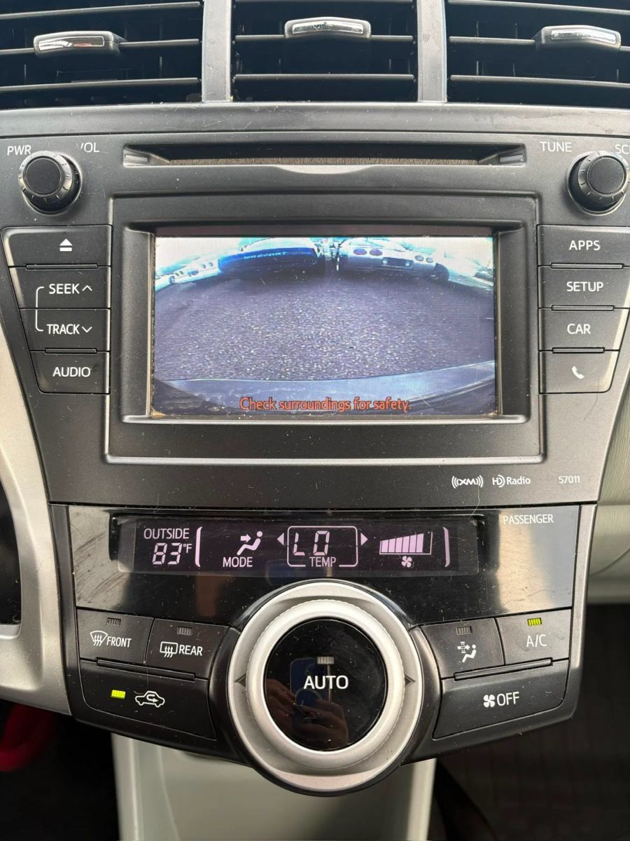 Used 2013 Toyota Prius V Five FWD image 13