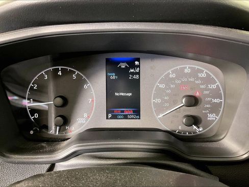 Used 2025 Toyota Corolla LE image 29