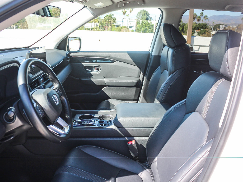 Certified 2025 Honda Pilot EX-L image 18