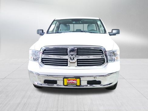 Used 2017 RAM 1500 Classic SLT w/ Luxury Group AWD/4WD image 2
