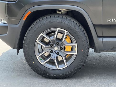 Used 2022 Rivian R1T Adventure AWD/4WD image 13
