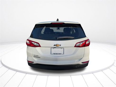 Used 2020 Chevrolet Equinox LS image 5