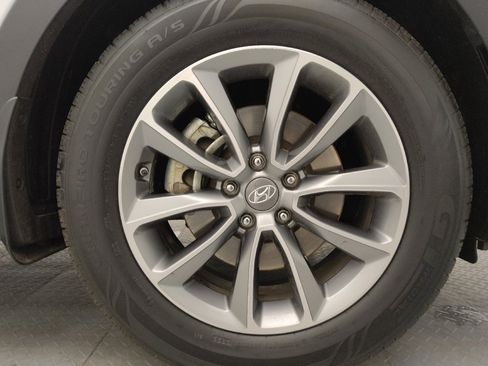 Used 2018 Hyundai Santa Fe SE FWD image 31
