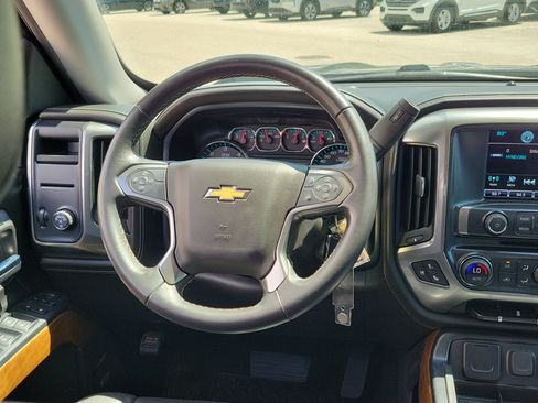 Used 2018 Chevrolet Silverado 1500 LTZ RWD image 20