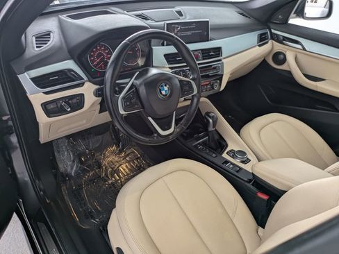 Used 2017 BMW X1 xDrive28i image 10